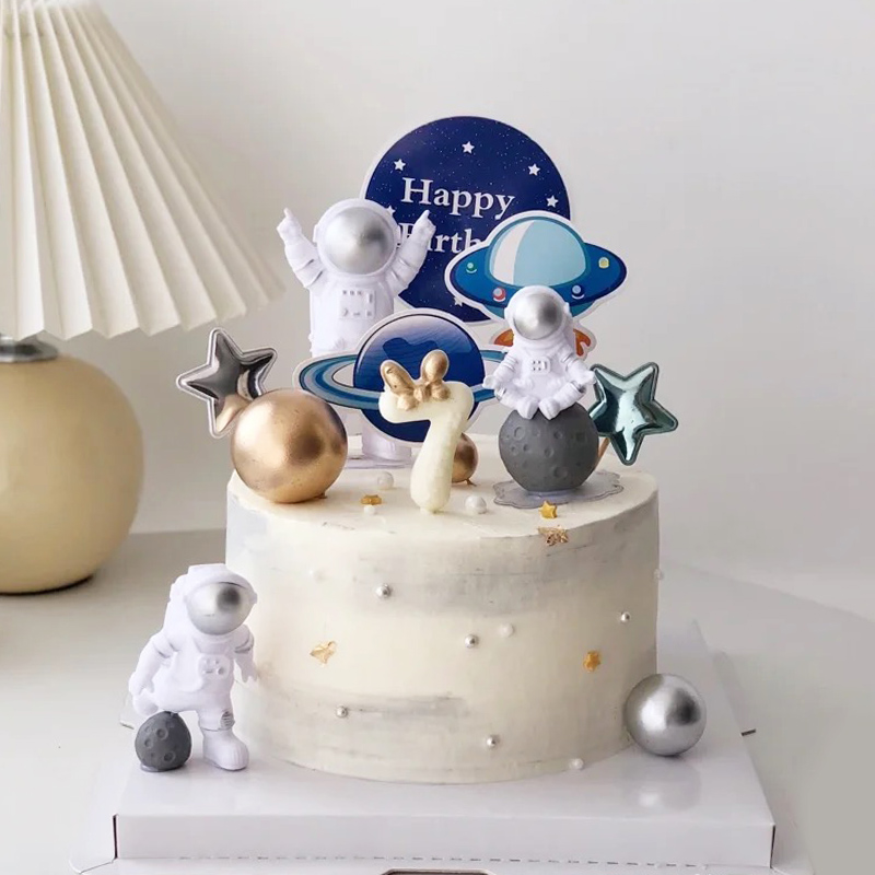 Resin Art Alphabet - Astronot Kek Topper Dış Uzay Tema